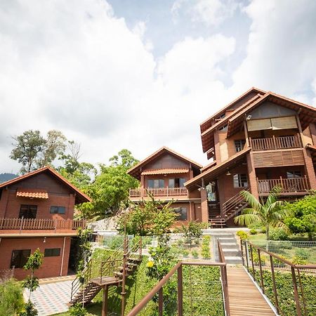 Red House The Garden Stay In Bukit Tinggi By Play Bentong Eksteriør billede